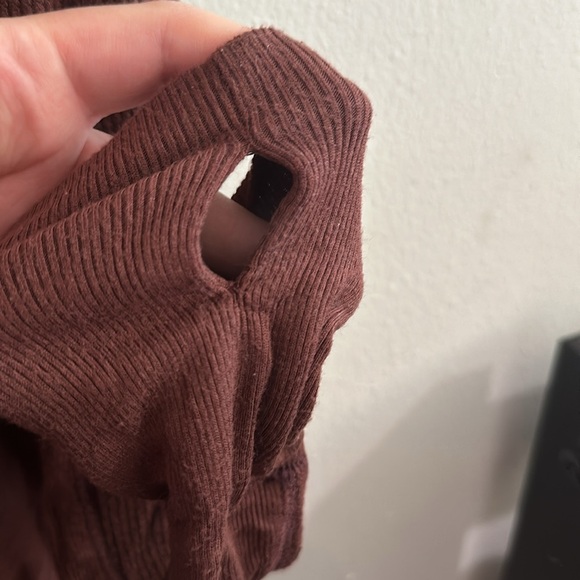 We the free long sleeve with thumb holes - Picture 3 of 4